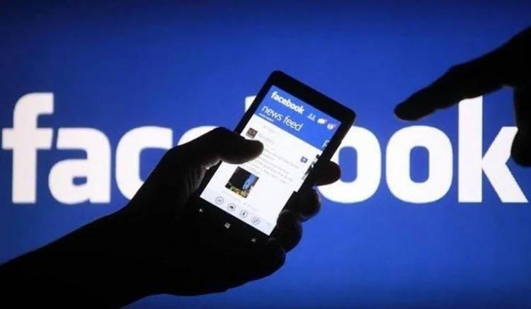 <p>Açıklamada görüşlerine yer verilen Facebook Üst Düzey Pazarlama Yöneticisi Antonio Lucio, Facebook tarafından sunulan ürünler konusunda daha net olma amacıyla şirketin logosunu güncellediklerini belirterek, tanıtılan yeni logonun Facebook şirketinin kendi markasını ve kurumsal kimliğini koruyarak şirket ve uygulamaları arasında ayrım oluşturacağını kaydetti.</p>
<p> </p>
<p>Lucio, yeni logonun anlaşılırlık amacıyla tasarlandığını, şirket ve uygulama arasında görsel ayrım oluşturma amacıyla özel tipografi ve büyük harf kullanımının tercih edildiğini aktardı.</p>