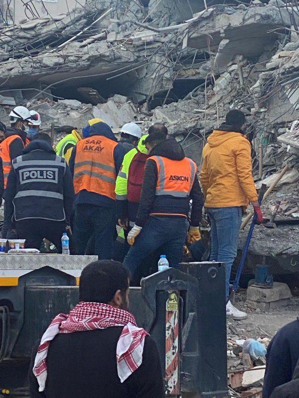 <p>SAR AKAY Arama Kurtarma ve Acil Yardım Derneği</p>
