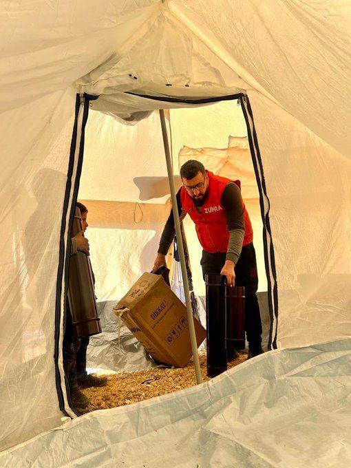 <p>Zumra Yardım Derneği (Zumra Charity)</p>
