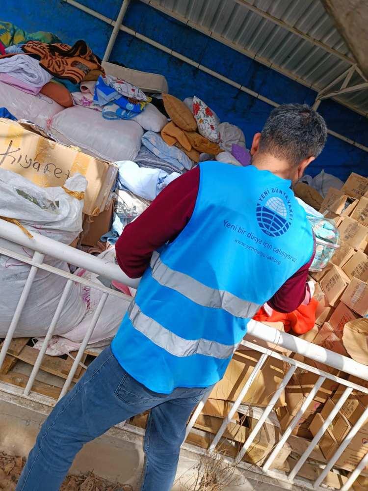 <p>Yeni D&uuml;nya Vakfı</p>
