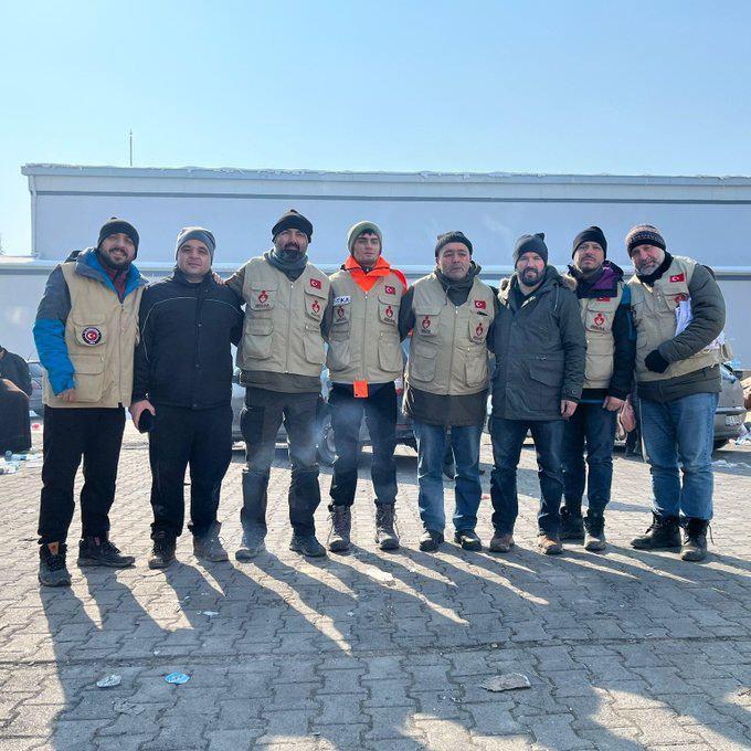 <p>G&ouml;n&uuml;ll&uuml;ler Derneği</p>
