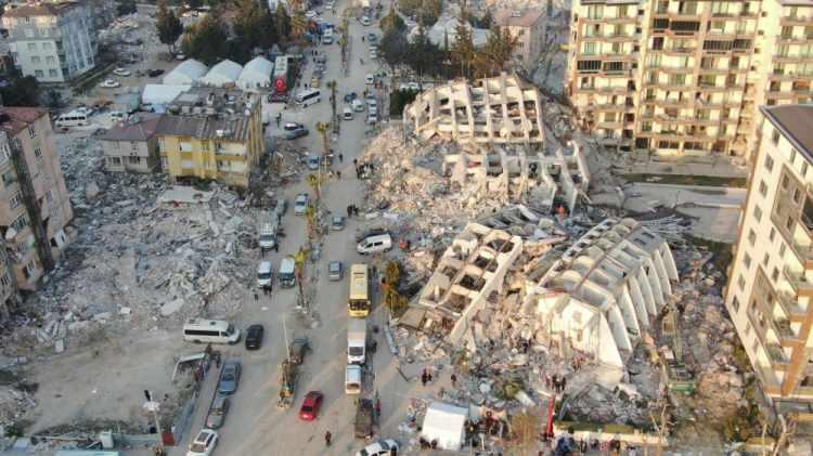 <p>Yozgat genelinde de aktif fayların bulunduğunu söyleyen Temiz, “Yine Akdağmadeni ve Çekerek ilçelerinde aktif, diri faylar bulunmaktadır. </p>

