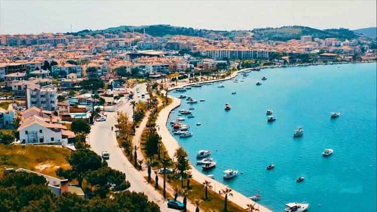 <p>Ayvalık</p>
<p> </p>