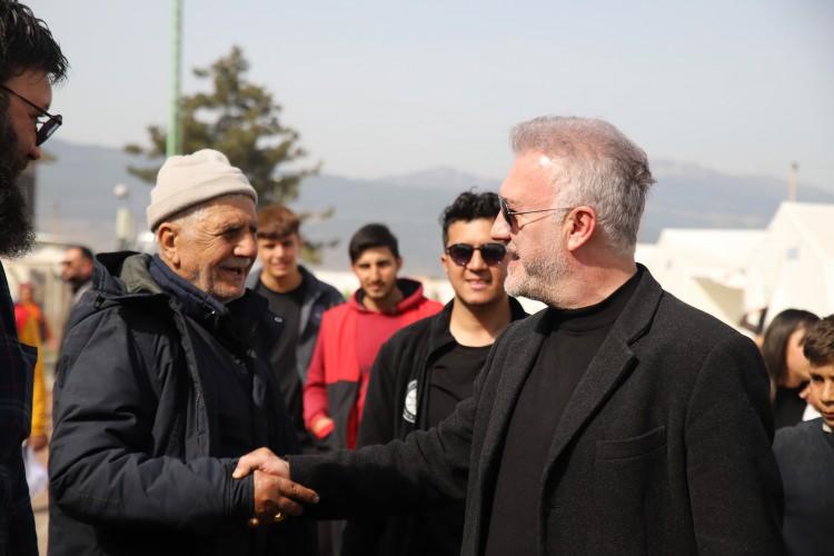 <p>Çocuklar Duymasın dizisinin "Haluk" karakteri ile olarak tanınan oyuncu Tamer Karadağlı,</p>