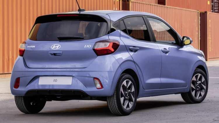 <p>2-<strong> HYUNDAI i10</strong></p>
<p>1.0 MPI Donanım Tip: Jump Fiyat: <strong>392 bin 400 TL</strong></p>