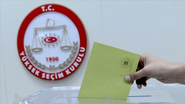 <p>Yüksek Seçim Kurulu (YSK) Başkanı Ahmet Yener, YSK'da 14 Mayıs'ta yapılacak seçimlere ilişkin toplantının ardından gazetecilere açıklamalarda bulundu.</p> 