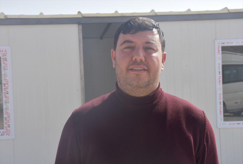 <p>Adana'da günde 60-80, Gaziantep'te ise günde 15 tane üretmeye çalışıyoruz. Türkiye İhracatçılar Meclisi, Adana Organize Sanayi Bölgesi'ndeki işletmeler için ürettiğimiz konteynerler, depremden etkilenen bölgelere gönderiliyor. </p>
