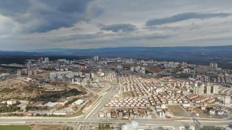 <p> İstanbul’a en fazla göç veren iller arasında yer alan Kastamonu'ya yaşanan depremlerin ardından göç eden vatandaşlar da geri dönmeye başladı.</p>
