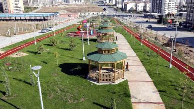 <p><strong>40 - Ankara / Yenimahalle / Turgut Özal mahallesi</strong><br />
<br />
57.692 kişi</p>
