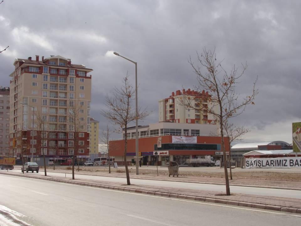 <p><strong>22- Konya / Selçuklu / Yazır mahallesi</strong><br />
<br />
67.696 kişi</p>