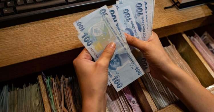 <p>&Ouml;zel hesabın oluşturulması, idaresi, bu hesaba aktarılan tutarların kullanılması ve denetlenmesi ile maddenin uygulanmasına ilişkin usul ve esaslar, Hazine ve Maliye Bakanlığı ile Gen&ccedil;lik ve Spor Bakanlığınca bu konuda m&uuml;ştereken hazırlanacak y&ouml;netmelik ile belirlenecek.</p>
