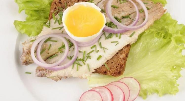 <p><strong>62. Sol over Gudhjem &ndash; Danimarka</strong><br />
&nbsp;</p>
