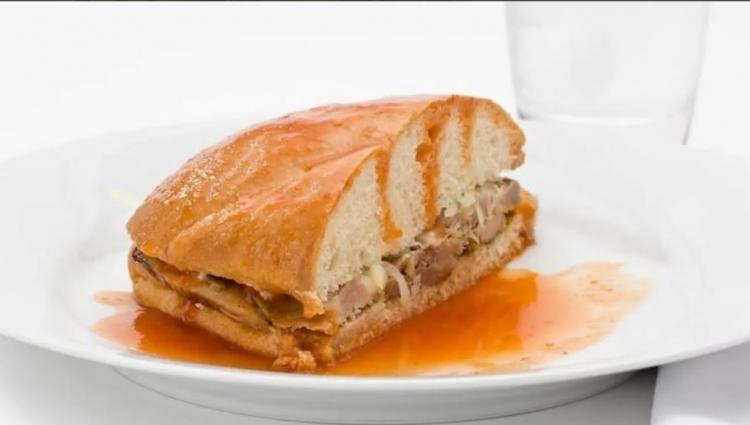 <p><strong>50. Torta ahogada &ndash; Meksika</strong></p>
