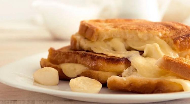 <p><strong>36. Mozzarella in carrozza &ndash; İtalya</strong></p>
