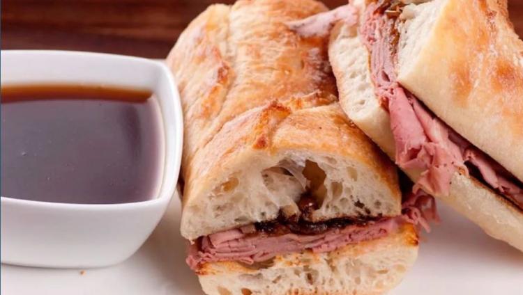 <p><strong>34. French Dip Sandwich &ndash; ABD</strong></p>
