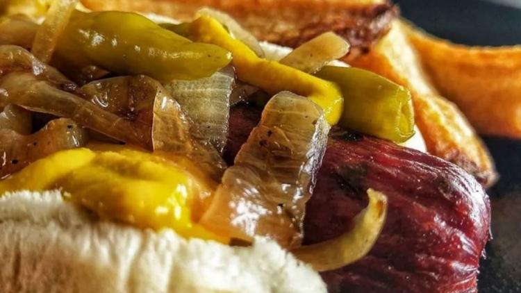 <p><strong>28. Maxwell Street Polish &ndash; ABD</strong></p>
