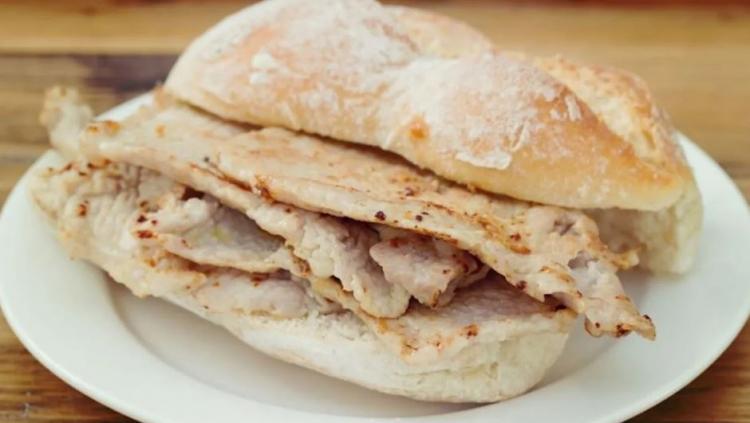 <p><strong>25. Bifana &ndash; Portekiz</strong></p>
