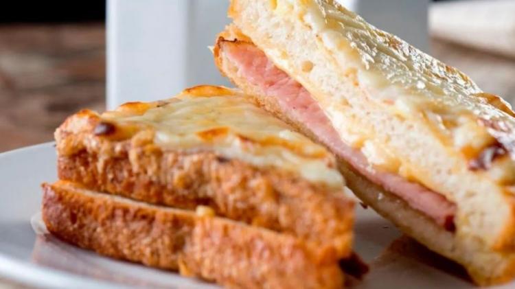 <p><strong>19. Croque-monsieur &ndash; Fransa</strong></p>
