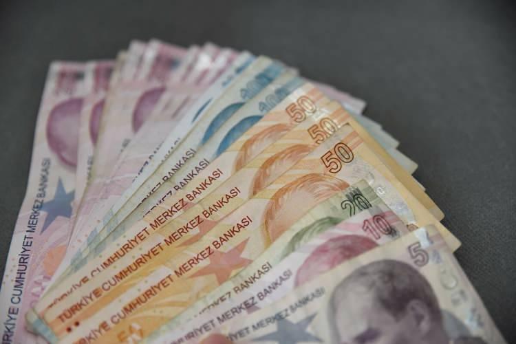 <p>Çalışırken kazancı yüksek bildirenlerin son on yıl ortalaması, düşük bildirenlerin de 5 yılın ortalaması dikkate alınıyor.</p>