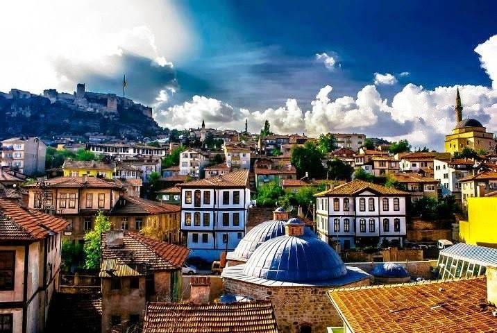 <p> Her gün bununla ilgili talepler alıyoruz. İnşallah bu süreç geçicidir. Halkımızın bu tedirginliği bir an önce biter.</p>