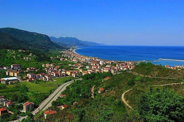 <p>En çok talep şu anda köy arazilerinde, arsada, tarlalara var. Yılbaşından önceki herhangi bir gayrimenkul seçim dalgası da vardı, bizler fiyatların belli bir oranda artacağını tahmin ediyorduk.</p>