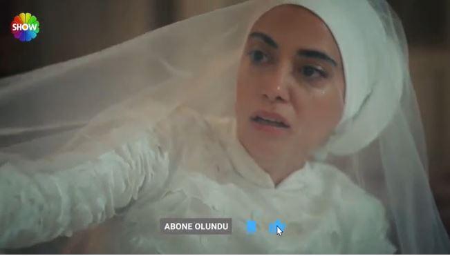 <p><span style="color:#B22222"><strong>Annesine evliliği istemediğini söyleyen Nursema, dün akşam yayınlanan bölümünde zorla nikah masasına oturtuldu. Annesinden </strong></span><span style="color:#008080"><strong>"Beni bırakma"</strong></span><span style="color:#B22222"><strong> diyerek yardım isteyen Nursema, beklediği desteği göremeyince bir kez daha yıkıldı.</strong></span></p>
