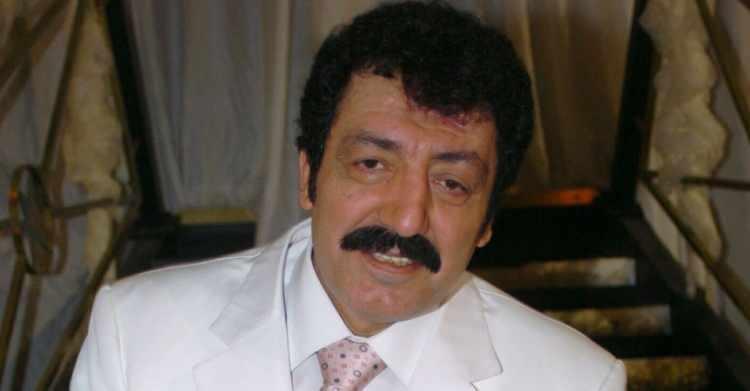 <p><span style="color:#000000"><strong>Evet, dert babası sırdaşımız, kötü gün dostumuz ama orada ona yüklediğimiz anlam yerine müziğin bize yaşattığı o duygu önemli. Müslüm Gürses yaşanmamışlıkları anlatır, vazgeçişleri anlatır, vazgeçmeyişleri anlatır, pes etmemeyi anlatır.</strong></span></p>
