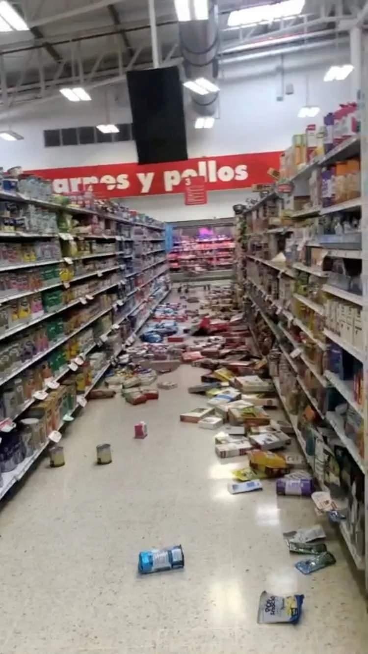 <p>Depremin komşu ülke Peru'da da hissedildiği ifade edildi.</p>