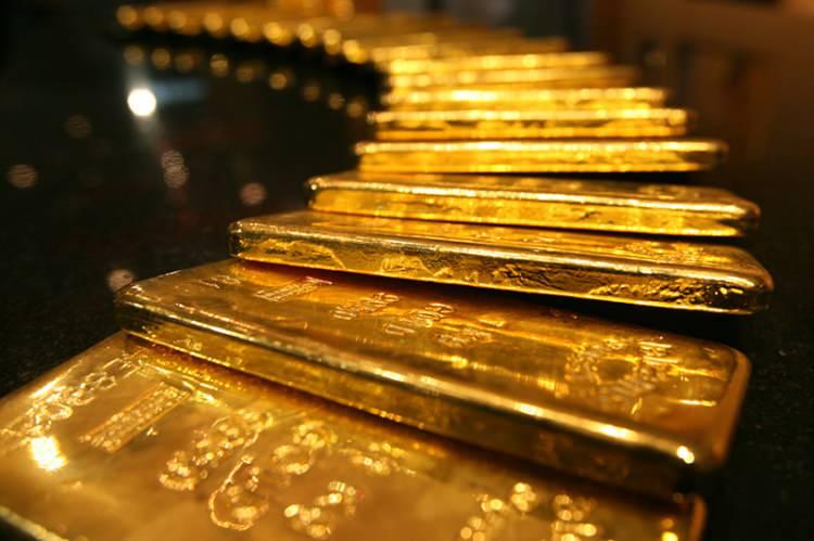 <p><strong>FED'İN FAİZİ SABİT TUTMA İHTİMALİ GÜÇLENİYOR</strong></p>
<p>ABD'de Silvergate, Silicon Valley ve Signature Bank'ın batması riskli varlıklardan çıkışı beraberinde getirirken altın ve tahviller başta olmak üzere güvenli liman talebini artırdı. Ekonomistler artık 22 Mart'ta Fed'in faizi sabit tutabileceği beklentisinin arttığını ifade etti.</p>