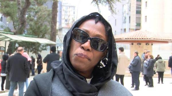 <p>Eşi Marie Oral da, "Dünyayı kurtarmak istiyordu ama yapamayacağını bilmesi gerekiyordu" ifadelerini kullandı.</p>
