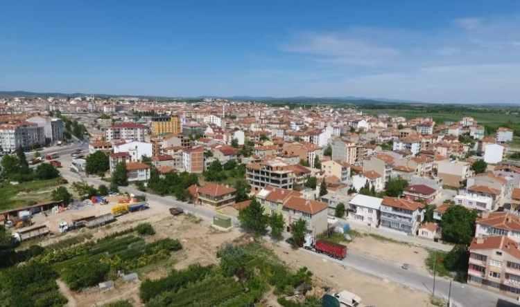 <p>Bundan sonraki güzergah Saray’dan sonra Vize’ye doğru giderken bir miktar da Kırklareli’de Lüleburgaz, Pınarhisar, Kaynarca gibi bölgelere kayıyor diyebiliriz. </p>