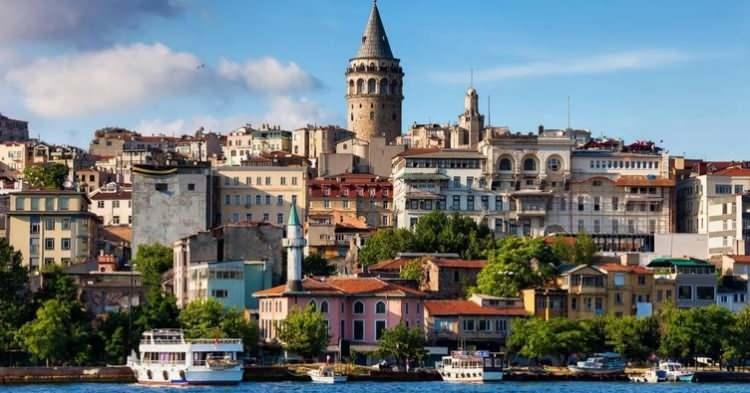 <p>Üstat Mimar Sinan da yüz yıllar boyunca ayakta kalan eserlerinin bir çoğunun yapımında Horasan harcı kullanmıştı.</p>