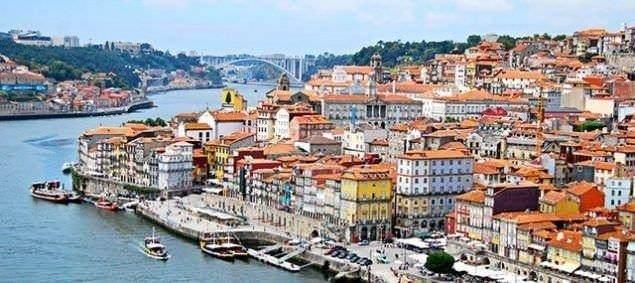 <p><strong>Portekiz: Şişe mantarı</strong></p>
