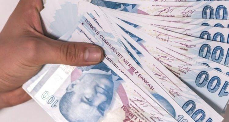 <p><strong>HALKBANK EMEKLİ PROMOSYONU</strong></p>

<p>Halkbank emekli promosyon rakamlarında SGK'nın asgari tutarları belirlemesi sonrası g&uuml;ncellemeye gitti. Bankadan yapılan a&ccedil;ıklamada; emekli maaş &ouml;demelerini Halkbank aracılığı ile alanlara;</p>
