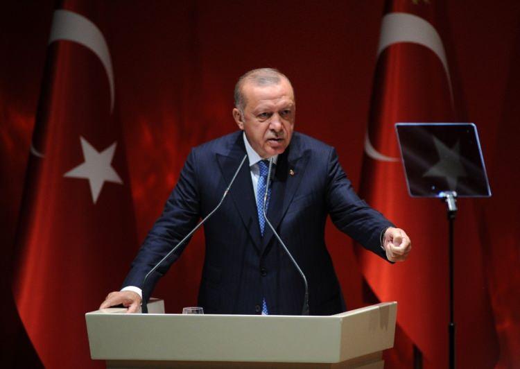 <p>Meclis çalışmaları hakkında bilgi alan Erdoğan, kurmaylarına talimatlar verdi.</p>
