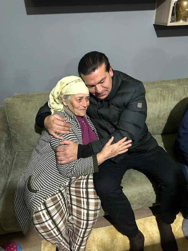 <p><span style="color:#800000"><strong>YARDIM ÇAĞRISI YAPTI</strong></span></p>
<p></p>