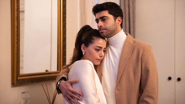 <p><span style="color:#000000"><strong>Melis Civelek ve Zeynep G&uuml;r imzalı yapım şimdi de 'ayrılık' haberiyle dikkatleri &uuml;zerine &ccedil;ekti.&nbsp;</strong></span></p>
