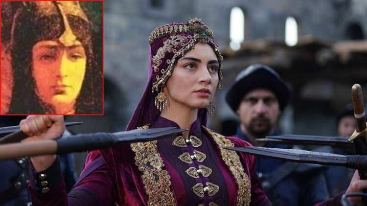<p><span style="color:#000000"><strong>Ve Burak (Özçivit) ve Yıldız (Çağrı Atiksoy) gerçekten sevdiğim ve işlerinde başarılı bulduğum çok iyi insanlar. Onlara bu konuda müteşekkirim. Aramızdaki oluşan o samimiyet, sevgi, saygı derecesinde bağ bizi birbirimize karşı daha güzel kıldı."</strong></span></p>
