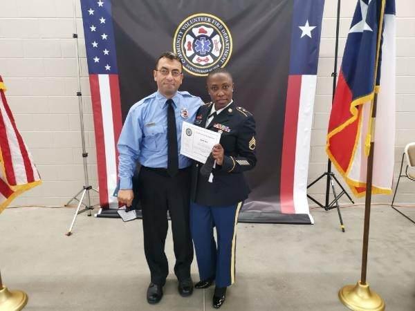 <p>AMERİKA'YA TÜRKLERİ TANITTI </p>

<div> </div>

<div>Kardeşi Özhan Özgür Oral, "Kaçak yollarda gemiden atlayarak Amerika'ya gittik, gençlik heyecanıyla. Amerika'nın feleğinden geçtik desek doğru olur. Bütün zorluklarını gördü. Gurbette yalnız yaşamak çok zor, ağabeyim aynı zamanda bana babalık yaptı. Kendisi özellikle New York'ta çok iyi tanınır" dedi.</div>
