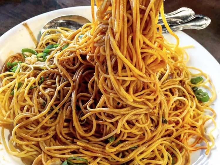 <p><span style="color:#4B0082"><strong>Ortaya atılan kısırlık iddiası da bunlardan birisi oldu. Noodle kısır mı yapıyor sorusu milyonların kafasında soru işaretlerine neden oldu.</strong></span></p>
<p> </p>