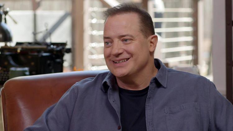 <p><span style="color:#800000"><strong>BRENDAN FRASER KİMDİR?</strong></span></p>

<p><span style="color:#000080"><strong>Tam adı Brendan James Fraser&rsquo;dır. Aslen Kanadalı olan Brendan Fraser, 3 Aralık 1968 tarihinde ABD'nin Indiana eyaletinin Indianapolis şehrinde d&uuml;nyaya geldi. Kevin, Regan ve Sean adlarında &uuml;&ccedil; abisi vardır. Toronto&lsquo;da bulunan Upper Canada College Preparatory School&rsquo;da okudu. Seattle şehrindeki Cornish Sanat Koleji'nde tiyatro eğitimi aldı. Bu okuldan 1990 yılında mezun oldu. Akıcı bir şekilde Fransızca konuşabilen Fraser&rsquo;in Amerika ve Kanada vatandaşlığı var. 1997 yılında orman maceralarının parodisi olan ''George of the Jungle'' adlı filmde oynadı. 1999'da Mumya filminde Richard O'Conell karakterini canlandırdı. Daha sonra bu filmin devamları &ccedil;ekildi.</strong></span></p>
