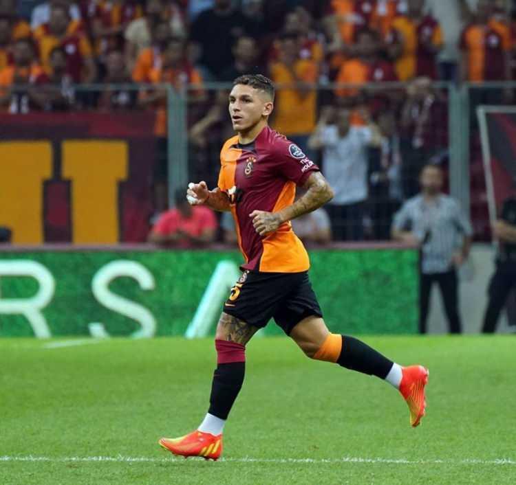 <p><strong>Lucas Torreira | 15 milyon euro</strong></p>