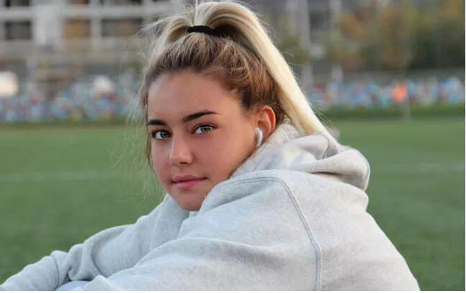 <p><strong>Fotoğrafın altına "Çok güzel bir şey geliyor." notunu ekleyen ünlü isim herkeste merak uyandırdı.</strong></p>

<p> </p>
