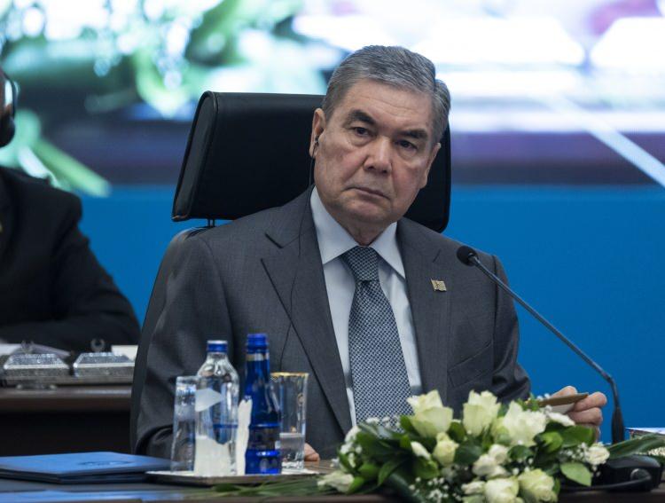 <p>Türkmenistan Milli Konseyi Halk Maslahatı Başkanı Gurbangulu Berdimuhamedov</p>
