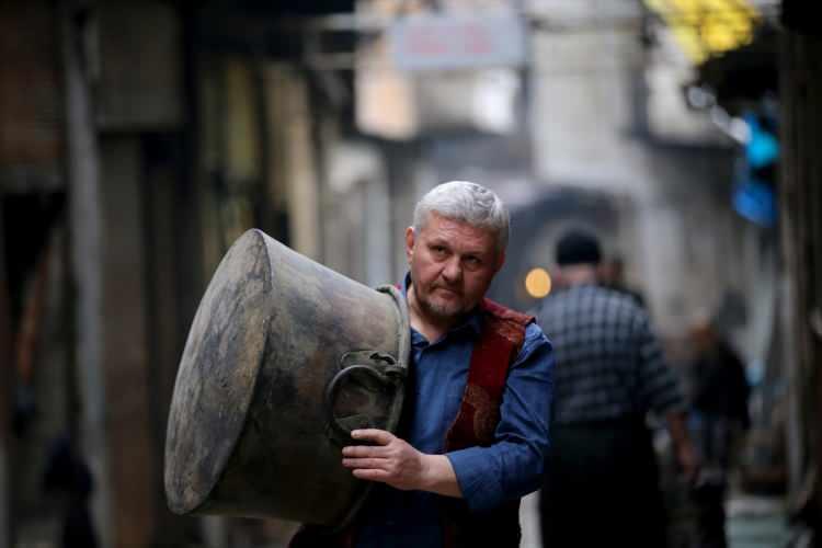 <p>Dulkadiroğlu Ala&uuml;ddevle Bey'in 1500'l&uuml; yıllarda taş ve ahşap kullanılarak inşa ettirdiği, 495 iş yerinden oluşan 9 girişli Maraş &Ccedil;arşısı da 6 Şubat'taki depremlerden etkilendi.</p>

<p>&nbsp;</p>
