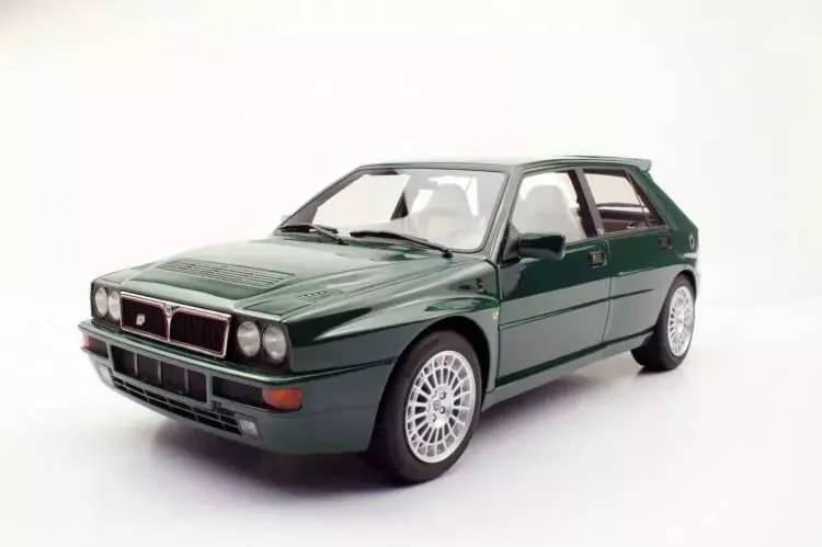 <p>Lancia (İtalya)</p>