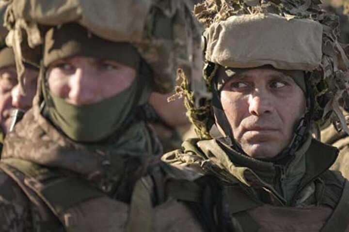 <p>Vladislav Şurıgin, Ukrayna'nın beklenen taarruzunun başarısız olması halinde Batıdan yine aynı miktarda silah ve mühimmat edinmesinin son derece zor olacağı görüşünde.</p>
<p> </p>