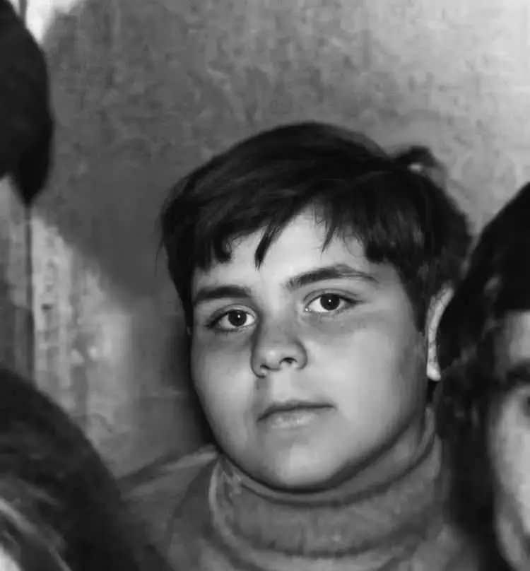 <p>Rasim Öztekin Türk tiyatro, sinema ve dizi oyuncusu. İstanbul 1973</p>