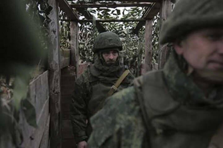 <p>Şurıgin Rus birliklerinin durumu hakkında da konuştu. Askeri uzman Rus ordusundan Ukrayna'nın taarruzunu engellemek için daha fazla girişim görmeyi beklediğini, ancak Ukrayna tarafında köprülerin, demiryollarının hala ayakta olduğunu, sevkiyatların devam ettiğini söyledi.</p>
<p> </p>