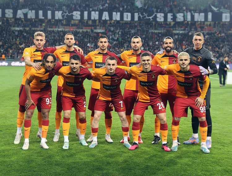 <p>26- GALATASARAY 157 PUAN</p>
